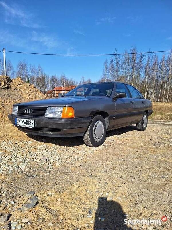 Używany Audi 100 1988 Szary Sedan/Limuzyna