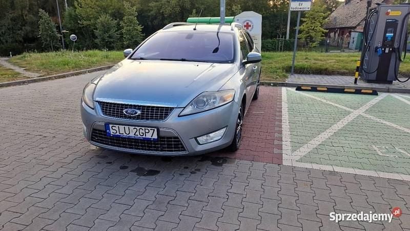 Używany Ford Mondeo 2010 Zielony Kombi
