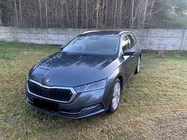 Szary Używany 2021 Skoda Octavia RS Kombi | 68 800 zł - Obraz 1/4