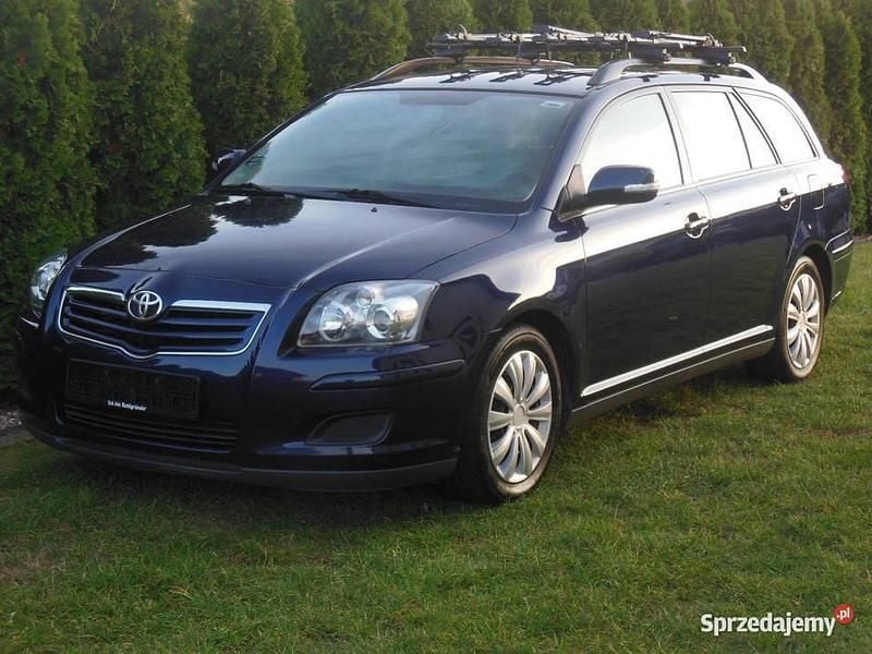 Granatowy Używany 2008 Toyota Avensis Kombi | 15 500 zł (Uczciwa cena) - Obraz 1/4
