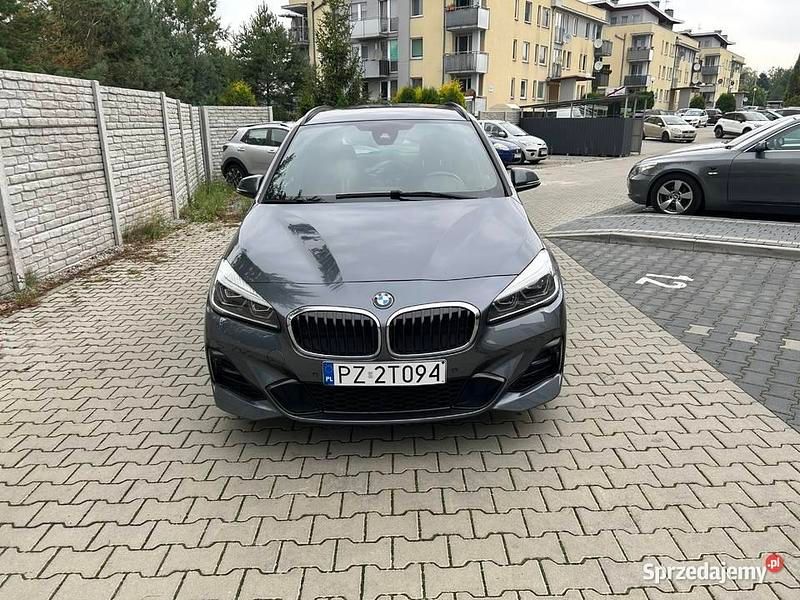Grafitowy Używany 2022 BMW 218 Gran Tourer M Sport Minivan | 85 500 zł - Obraz 1/4
