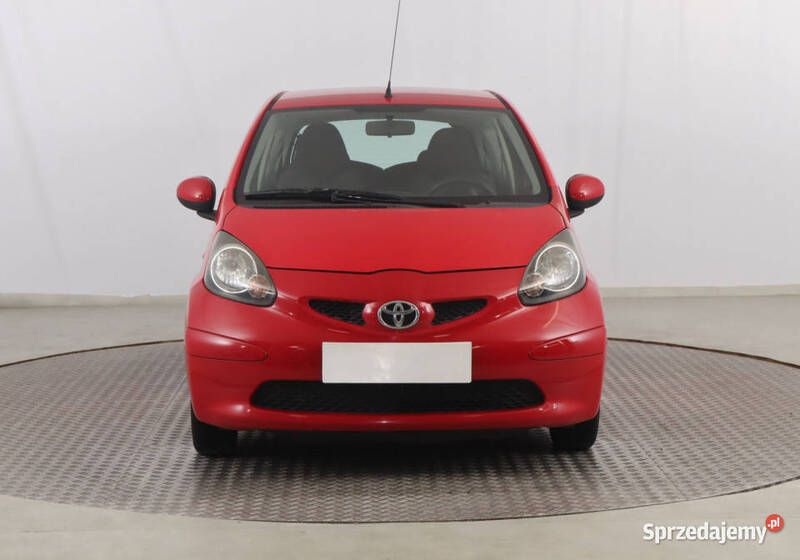 Czerwony Używany 2005 Toyota Aygo Hatchback | 6499 zł (Uczciwa cena) - Obraz 1/4