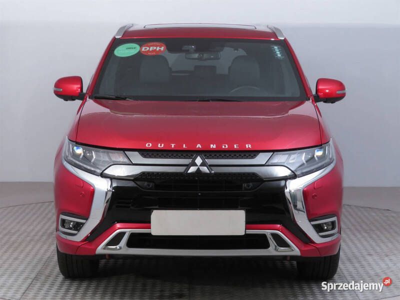 Czerwony Używany 2020 Mitsubishi Outlander P-HEV SUV | 178 000 zł - Obraz 1/4