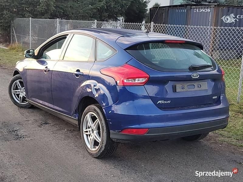 Używany Ford Focus 2017 Granatowy Hatchback