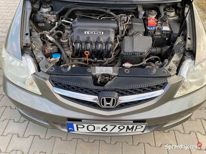 Używany Honda City 2007 Srebrny Sedan/Limuzyna