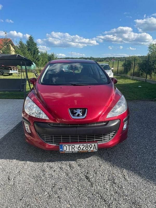 Inny kolor Używany 2008 Peugeot 308 Hatchback | 5600 zł (Uczciwa cena) - Obraz 1/4