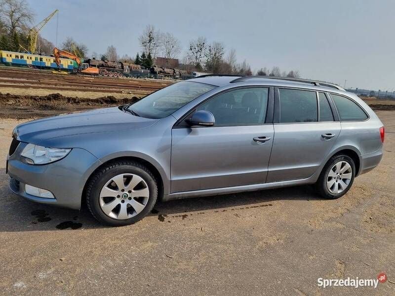 Używany 2010 Skoda Superb | 21 500 zł (Drogi) - Obraz 1/4