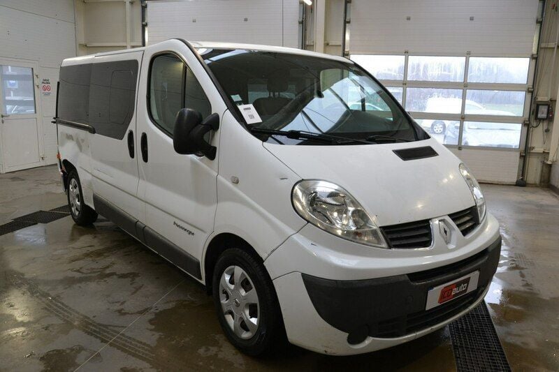 Biały Używany 2009 Renault Trafic Van | 20 500 zł - Obraz 1/4