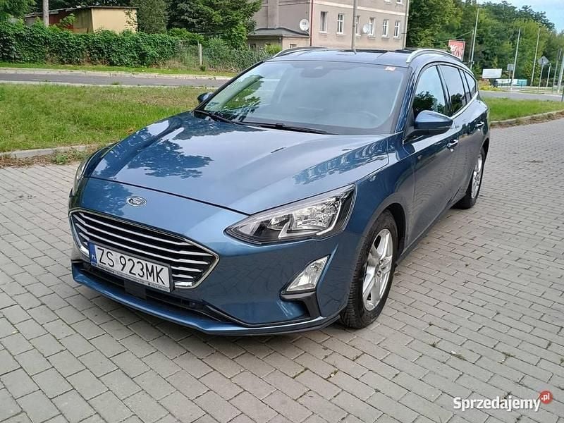 Niebieski Używany 2020 Ford Focus Kombi | 59 900 zł (Drogi) - Obraz 1/4
