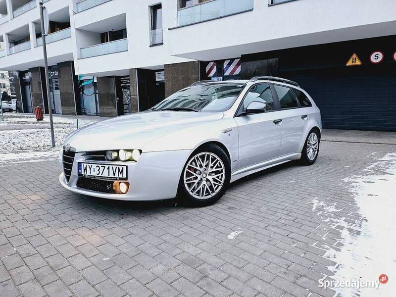 Używany Alfa Romeo 159 Ti 2009 Srebrny Sedan/Limuzyna