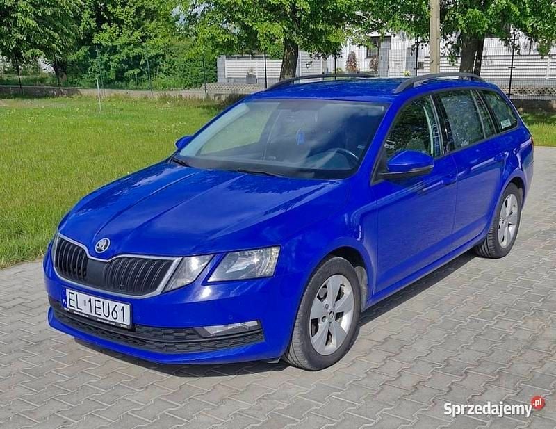 Niebieski Używany 2018 Skoda Octavia Kombi | 41 000 zł (Uczciwa cena) - Obraz 1/4