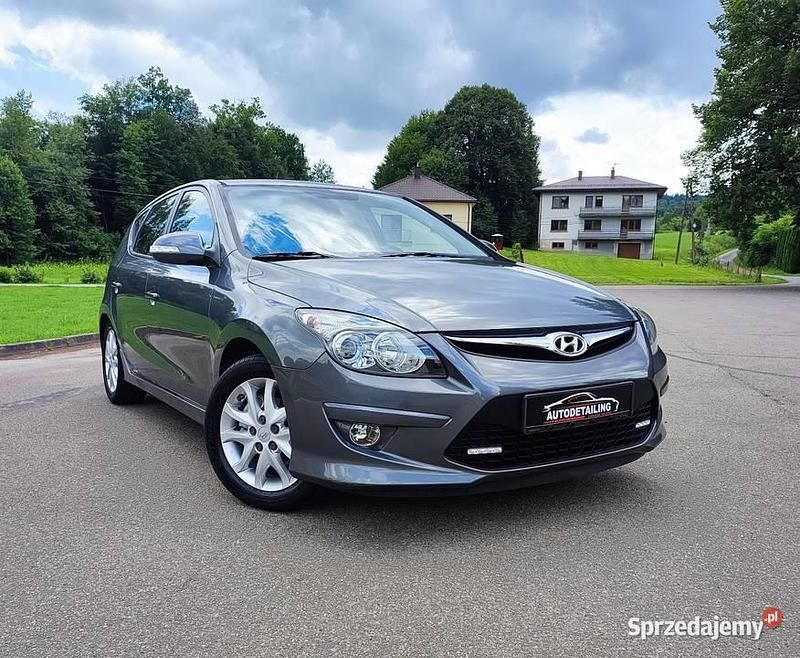 Grafitowy Używany 2011 Hyundai i30 Hatchback | 17 900 zł (Uczciwa cena) - Obraz 1/4