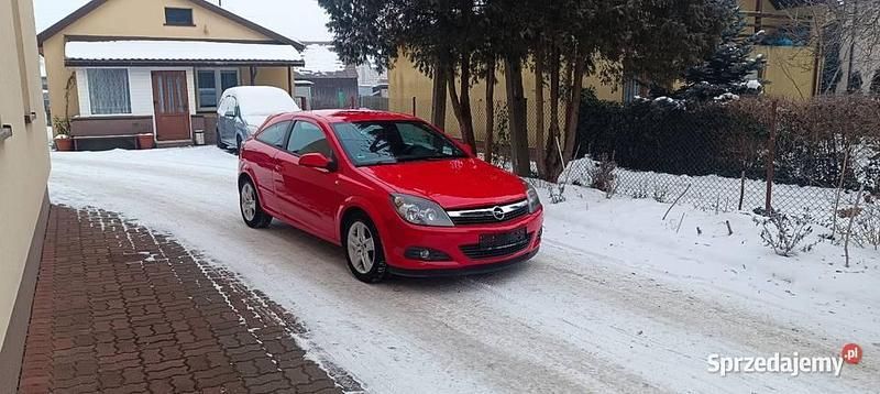 Czerwony Używany 2009 Opel Astra GTC Hatchback | 12 999 zł (Dobra cena) - Obraz 1/4