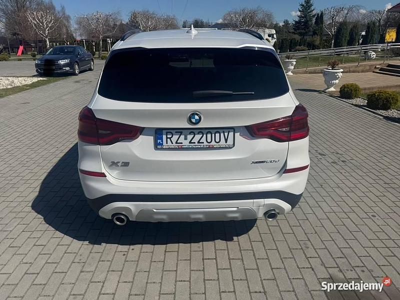 Używany 2018 BMW 120 Hatchback | 114 999 zł - Obraz 1/4
