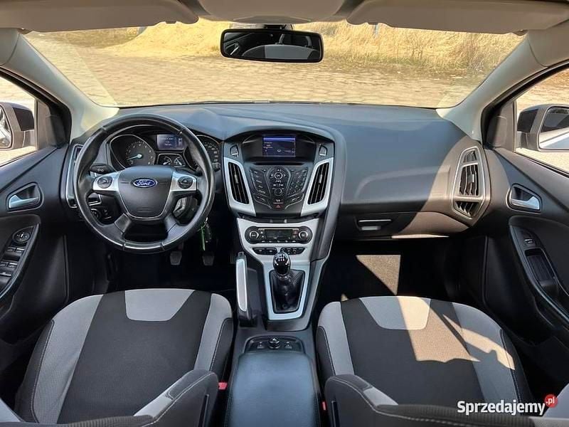 Używany Ford Focus 2012 Czarny Hatchback