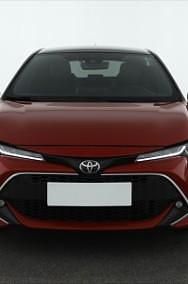 Używany Toyota Corolla 116 KM (85 kW) 2019 Czerwony Hatchback