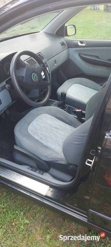 Używany Skoda Fabia 2001 Czarny Hatchback