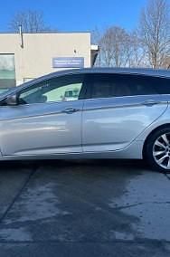 Używany Hyundai i40 Edition 136 KM (100 kW) 2013 Srebrny