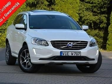 Biały Używany 2015 Volvo XC60 SUV | 61 900 zł (Uczciwa cena) - Obraz 1/4