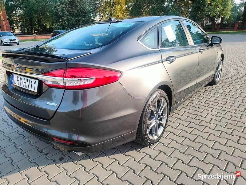 Używany Ford Fusion 2017 Grafitowy Sedan/Limuzyna