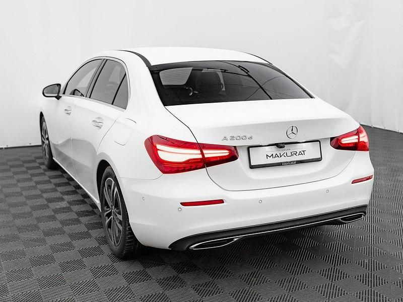 Używany Mercedes A200 150 KM (110 kW) 2023 Biały (metalik) Sedan/Limuzyna