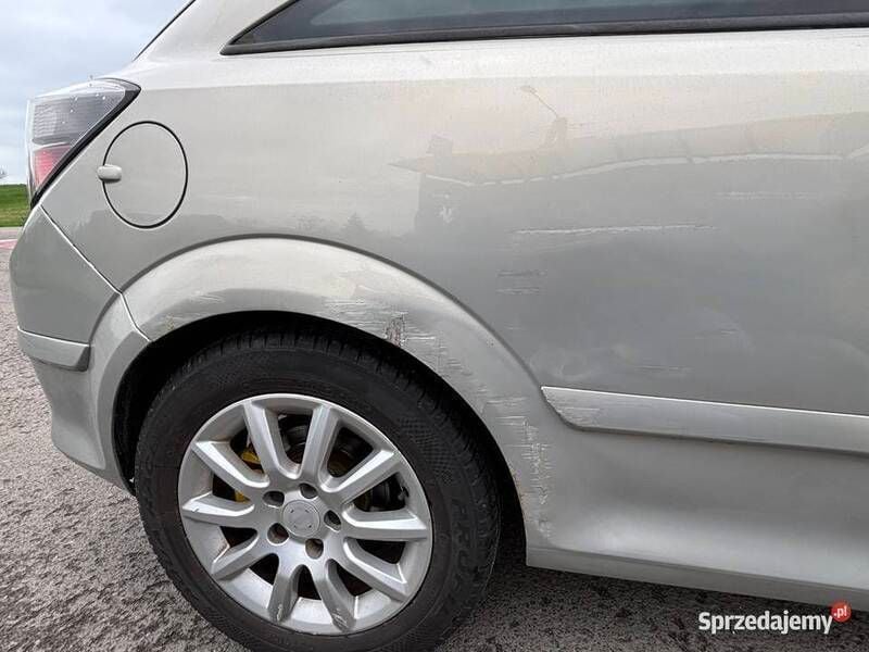 Używany Opel Astra GTC 2005 Beżowy Coupe