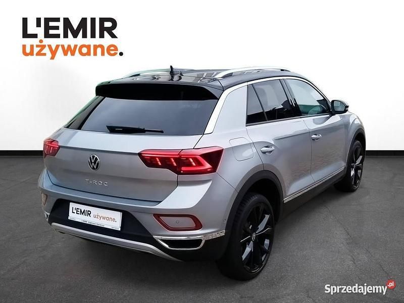Srebrny Używany 2024 VW T-Roc Beats SUV | 126 900 zł (Drogi) - Obraz 1/4