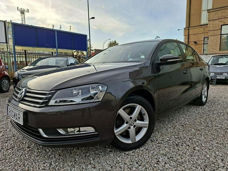 Brązowy Używany 2014 VW Passat Sedan/Limuzyna | 38 900 zł (Dobra cena) - Obraz 1/4