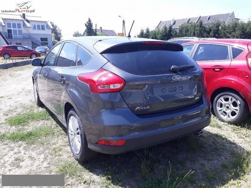 Używany Ford Focus Trend+ 150 KM (110 kW) 2017 Szary (metalik) Sedan/Limuzyna