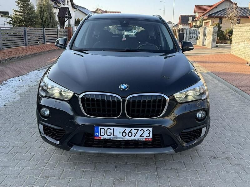 Używany BMW X1 Comfort Edition 150 KM (110 kW) 2018 Czarny SUV