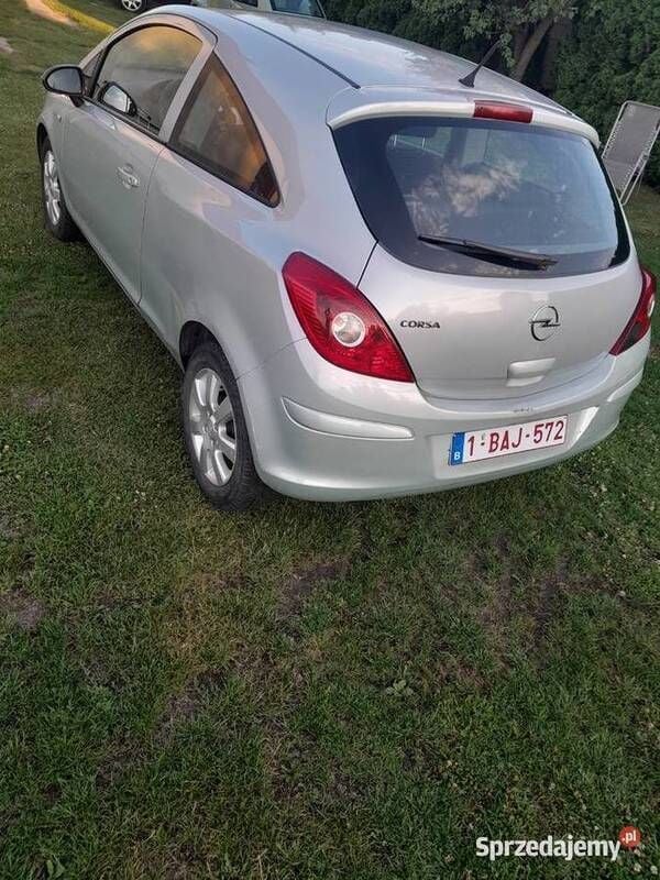 Używany Opel Corsa 2009 Srebrny Hatchback