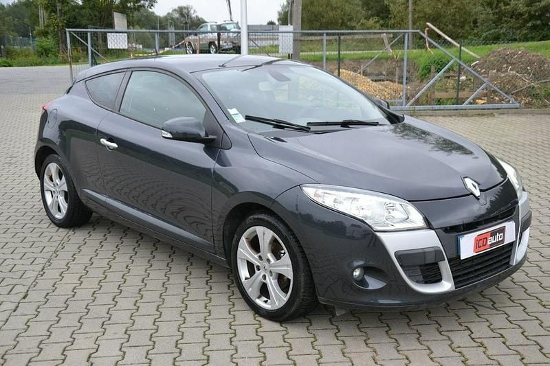 Grafitowy Używany 2010 Renault Mégane Coupé Coupe | 9200 zł - Obraz 1/4