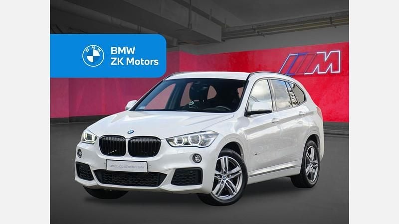 Mineral white metallic metalizowany Używany 2017 BMW X1 Performance SUV | 83 900 zł (Uczciwa cena) - Obraz 1/3
