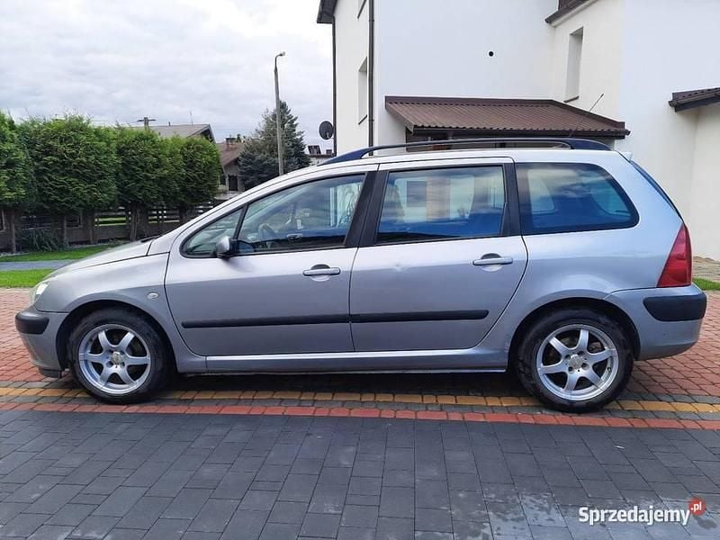 Srebrny Używany 2004 Peugeot 307 Kombi | 4400 zł (Uczciwa cena) - Obraz 1/4
