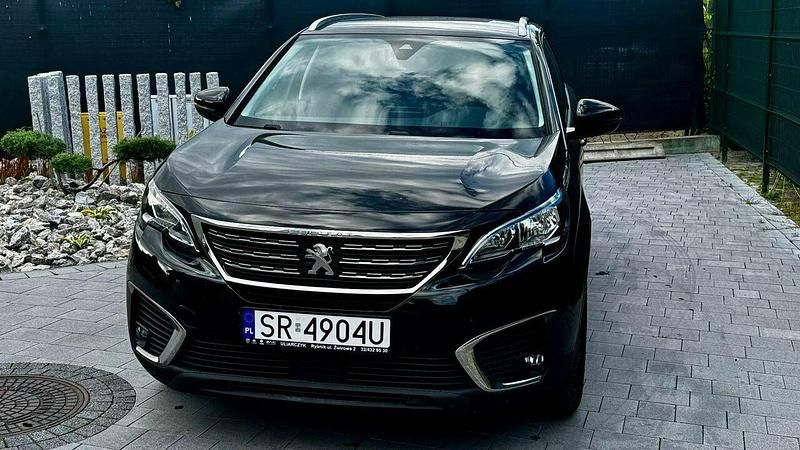 Używany Peugeot 5008 130 KM (95 kW) 2018 Czarny (metalik) Minivan