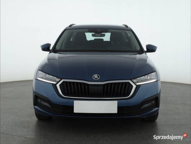 Niebieski Używany 2021 Skoda Octavia Kombi | 68 999 zł (Uczciwa cena) - Obraz 1/4