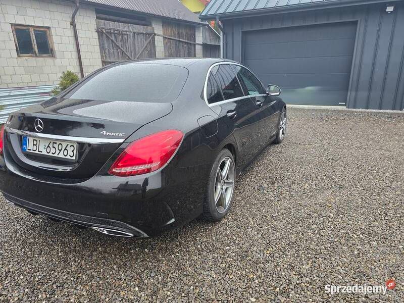 Czarny Używany 2015 Mercedes C250 AMG line Sedan/Limuzyna | 87 000 zł - Obraz 1/4