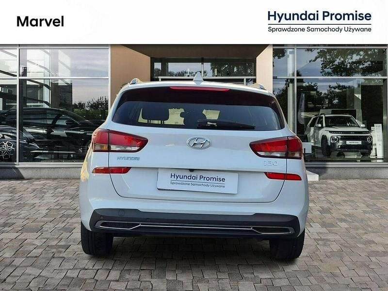 Używany Hyundai i30 2023 Biały Kombi