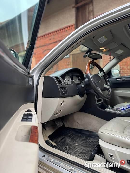 Używany Chrysler 300C 2005