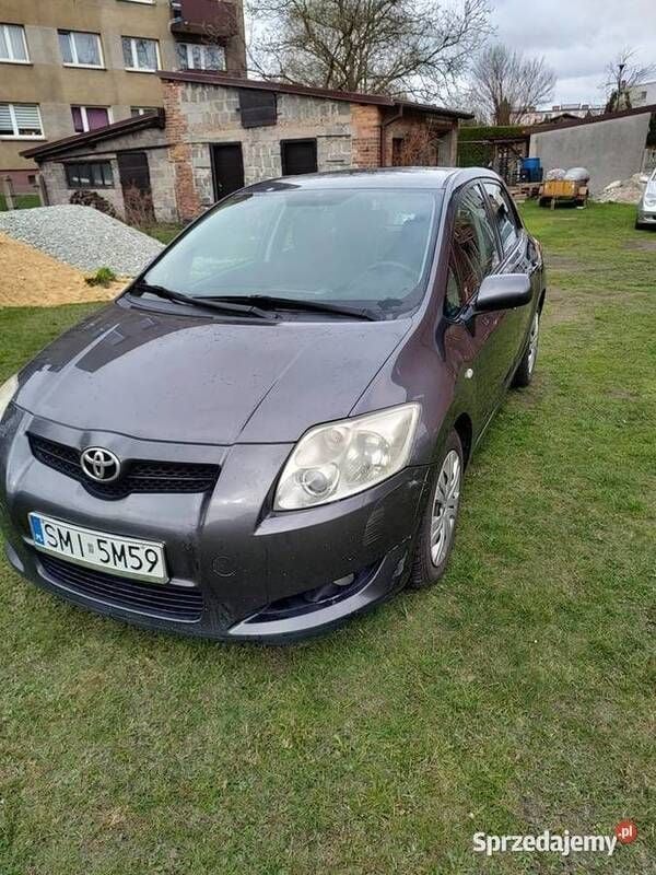 Szary Używany 2007 Toyota Auris Hatchback | 7000 zł (Super Cena) - Obraz 1/4