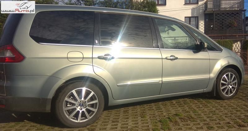 Używany Ford Galaxy Ghia 124 KM (91 kW) 2008 Srebrny (metalik) Minivan
