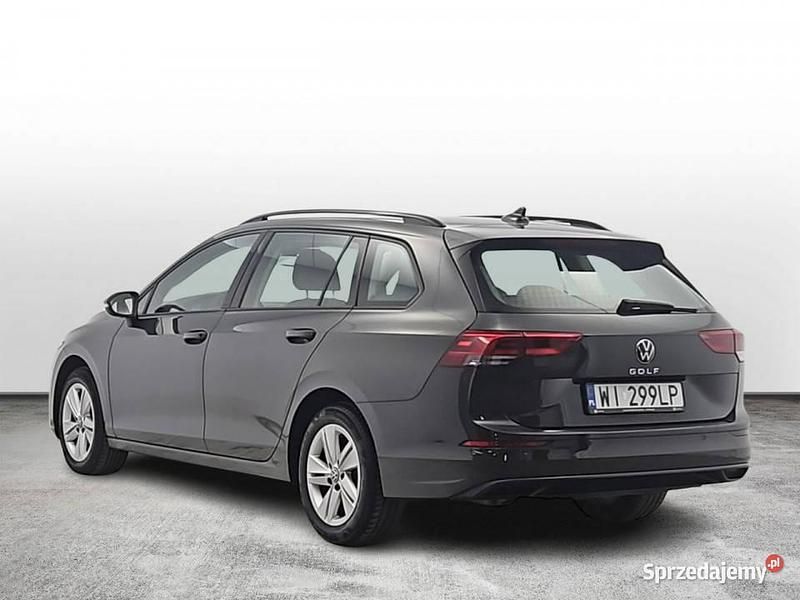 Używany VW Golf VIII Life 115 KM (84 kW) 2021 Szary Kombi