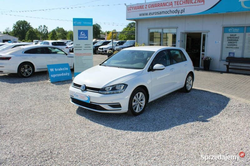 Biały Używany 2020 VW Golf VII Comfortline Hatchback | 59 901 zł (Dość drogi) - Obraz 1/4