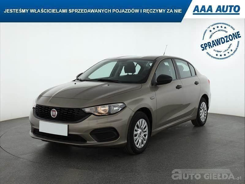 Używany Fiat Tipo 2017 Beżowy
