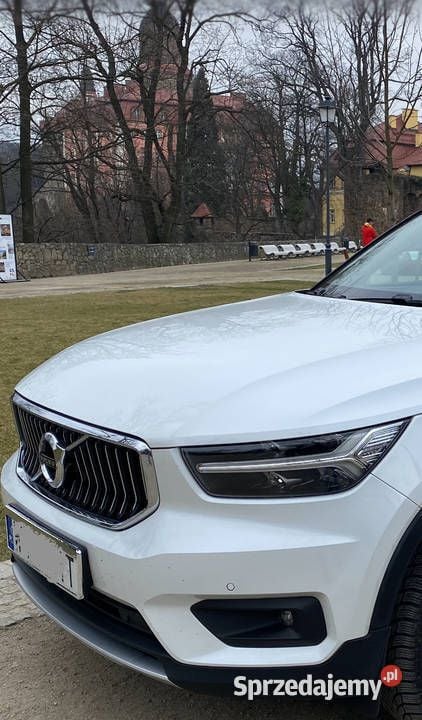Używany 2019 Volvo XC40 SUV | 129 600 zł (Drogi) - Obraz 1/4