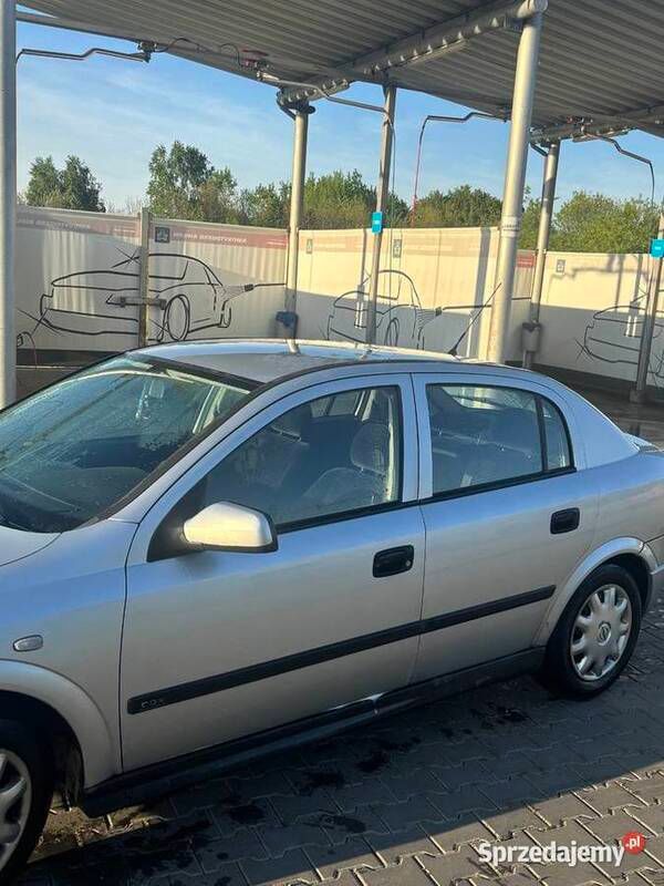 Srebrny Używany 1998 Opel Astra Sedan/Limuzyna | 1500 zł - Obraz 1/4