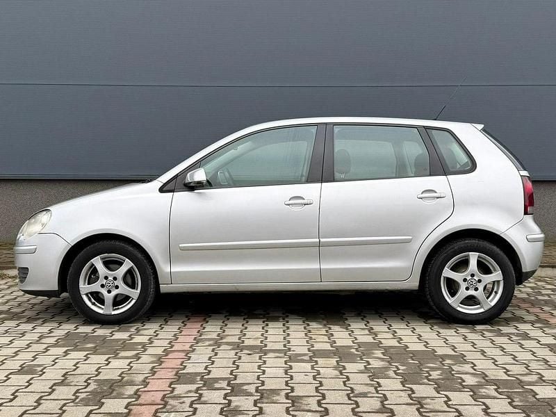 Używany VW Polo 70 KM (51 kW) 2007 Srebrny Hatchback