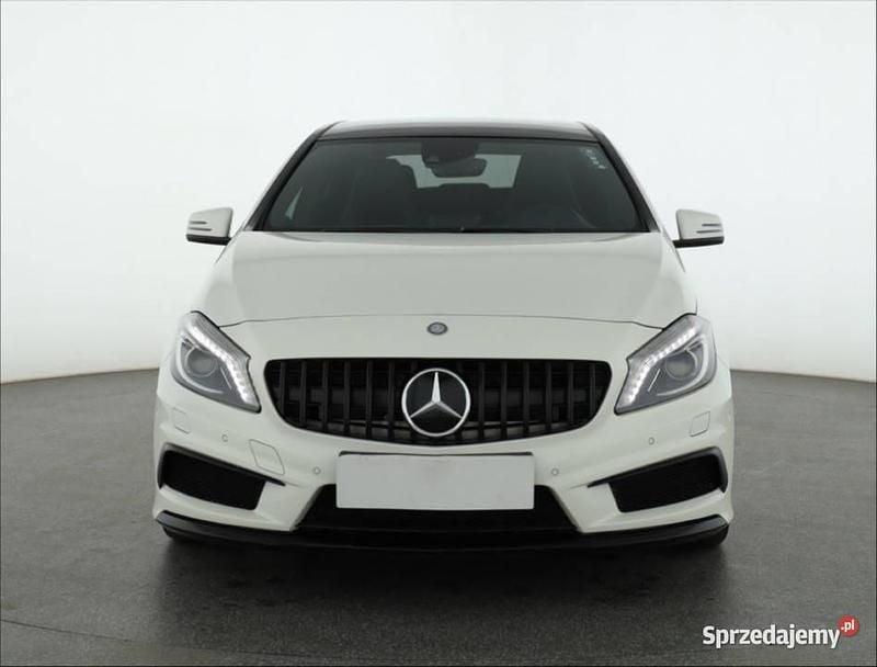 Biały Używany 2013 Mercedes A45 AMG AMG Hatchback | 75 999 zł - Obraz 1/4