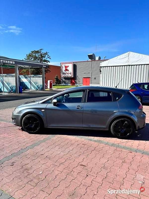 Używany Seat Leon 2012 Szary Hatchback