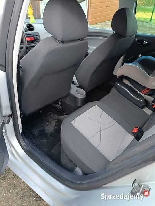 Używany Seat Ibiza 2013 Srebrny Hatchback